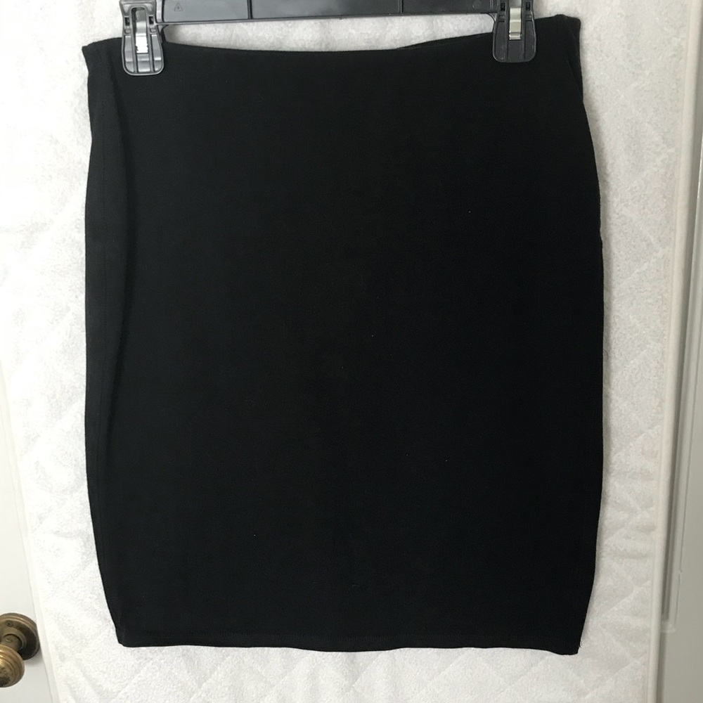 Black stretch cotton pencil skirt